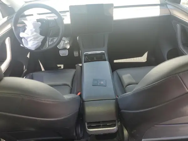 7SAYGDEF4NF522984 2022 TESLA MODEL Y - Image 8