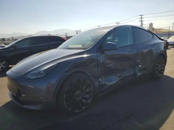 7SAYGDEF4NF530874 2022 TESLA MODEL Y - Image 1