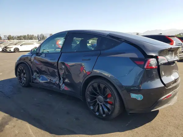 7SAYGDEF4NF530874 2022 TESLA MODEL Y - Image 2