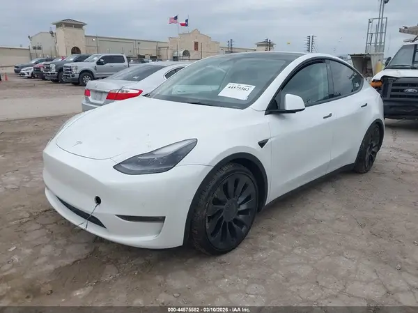 7SAYGDEF4NF538070 2022 TESLA MODEL Y - Image 2