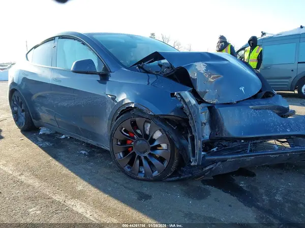 7SAYGDEF4NF552924 2022 TESLA MODEL Y - Image 1