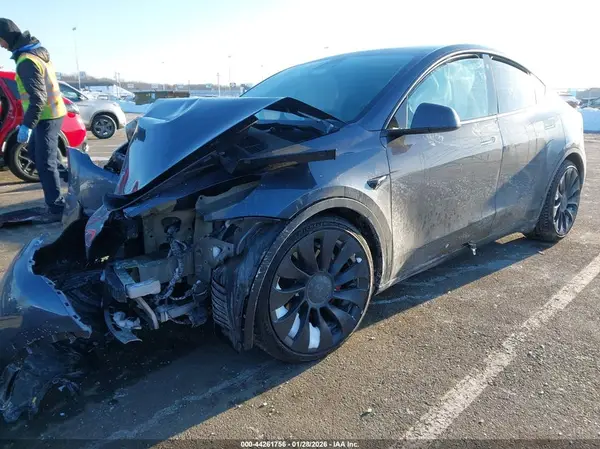 7SAYGDEF4NF552924 2022 TESLA MODEL Y - Image 2