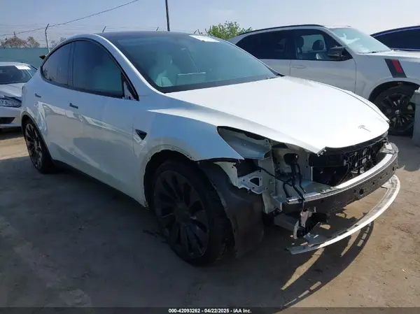 7SAYGDEF4NF555239 2022 TESLA MODEL Y - Image 1