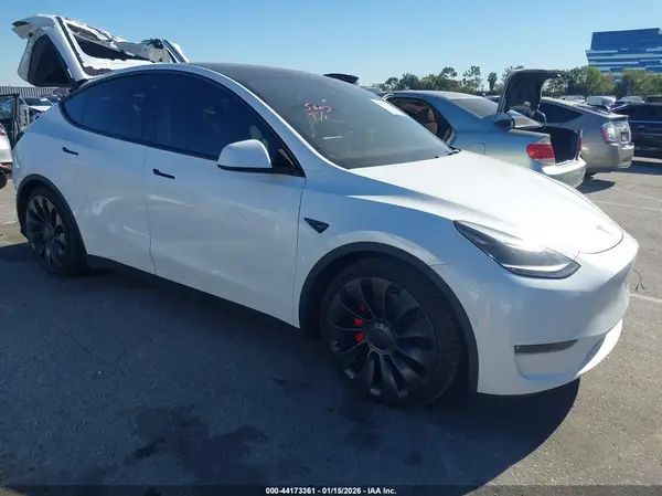 7SAYGDEF4NF558125 2022 TESLA MODEL Y - Image 1