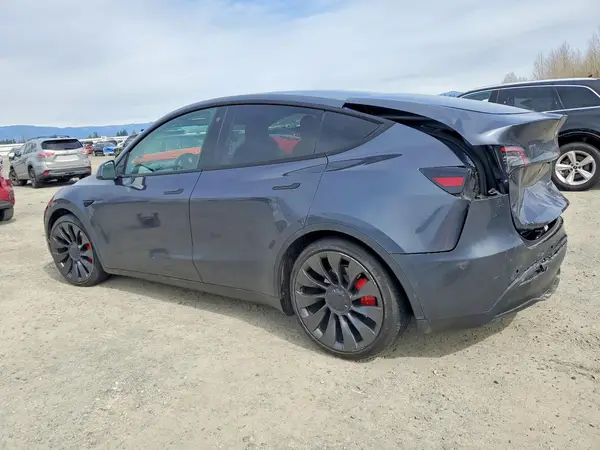 7SAYGDEF4NF559713 2022 TESLA MODEL Y - Image 2