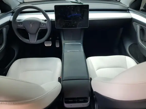 7SAYGDEF4PF584579 2023 TESLA MODEL Y - Image 8