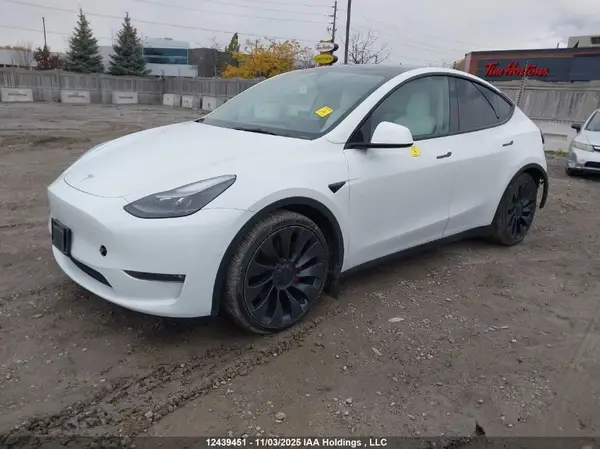 7SAYGDEF4PF587384 2023 TESLA MODEL Y - Image 2