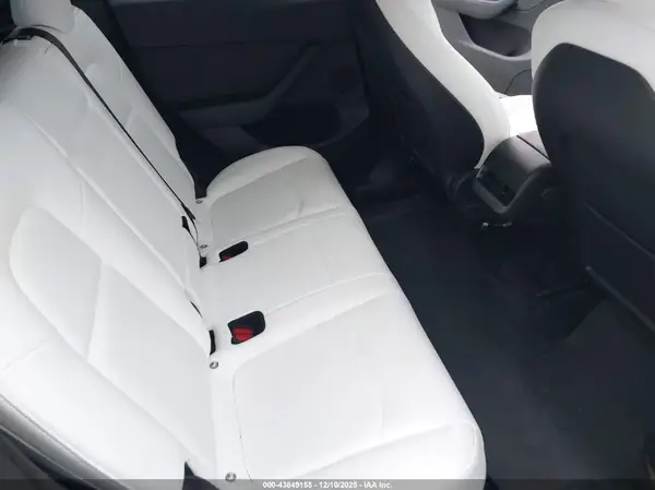 7SAYGDEF4PF601445 2023 TESLA MODEL Y - Image 8