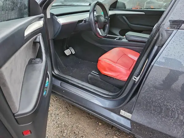 7SAYGDEF4PF615930 2023 TESLA MODEL Y - Image 8