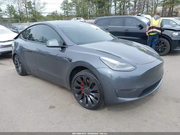 7SAYGDEF4PF647213 2023 TESLA MODEL Y - Image 1