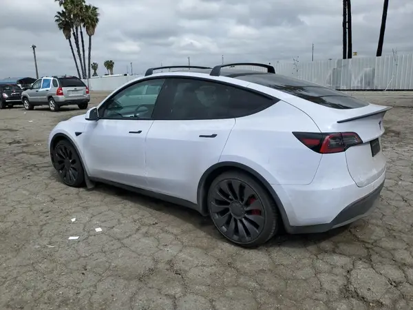 7SAYGDEF4PF691695 2023 TESLA MODEL Y - Image 2