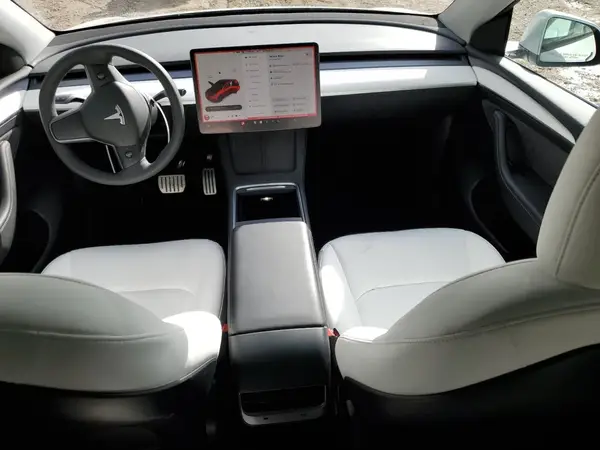 7SAYGDEF4PF699800 2023 TESLA MODEL Y - Image 8