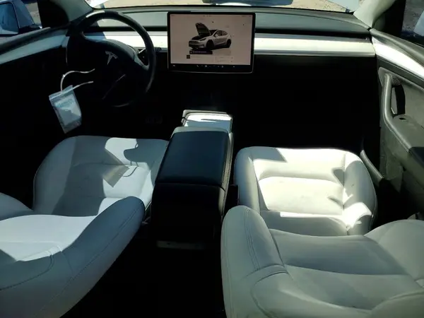 7SAYGDEF4PF704929 2023 TESLA MODEL Y - Image 8