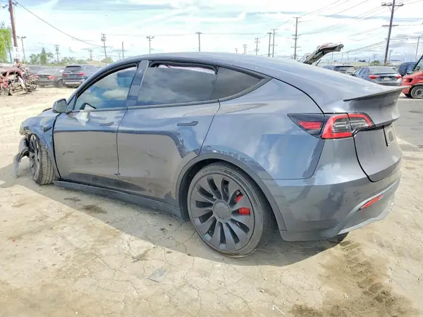 7SAYGDEF4PF715462 2023 TESLA MODEL Y - Image 2