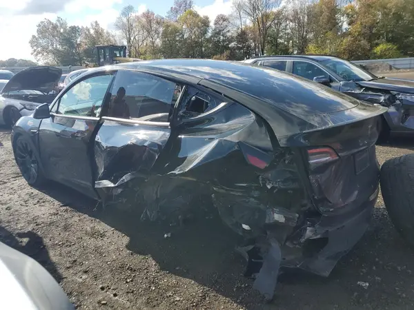 7SAYGDEF4PF765875 2023 TESLA MODEL Y - Image 2