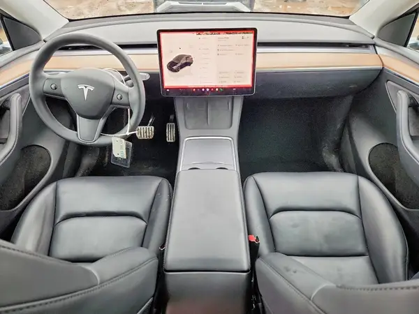 7SAYGDEF4PF788069 2023 TESLA MODEL Y - Image 8