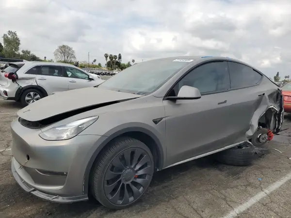 7SAYGDEF4PF795264 2023 TESLA MODEL Y - Image 1