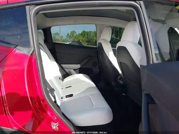 7SAYGDEF4PF795426 2023 TESLA MODEL Y - Image 8
