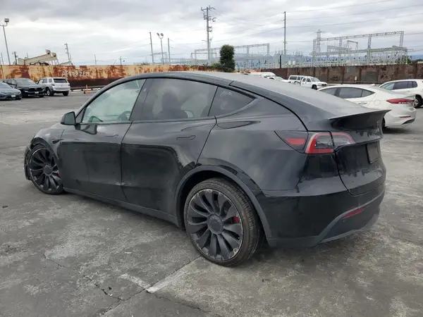 7SAYGDEF4PF838436 2023 TESLA MODEL Y - Image 2