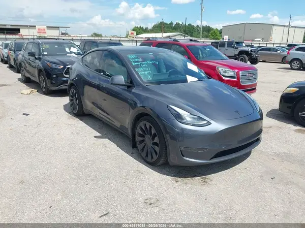 7SAYGDEF4PF838761 2023 TESLA MODEL Y - Image 1