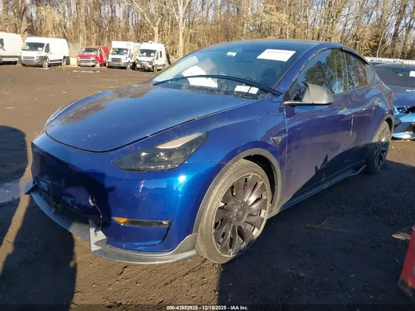 7SAYGDEF4PF840915 2023 TESLA MODEL Y - Image 2