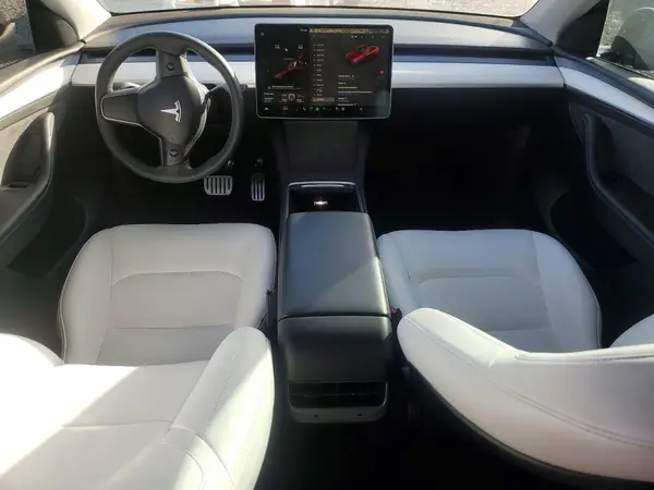 7SAYGDEF4PF874675 2023 TESLA MODEL Y - Image 8