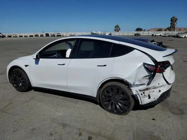 7SAYGDEF4PF882291 2023 TESLA MODEL Y - Image 2