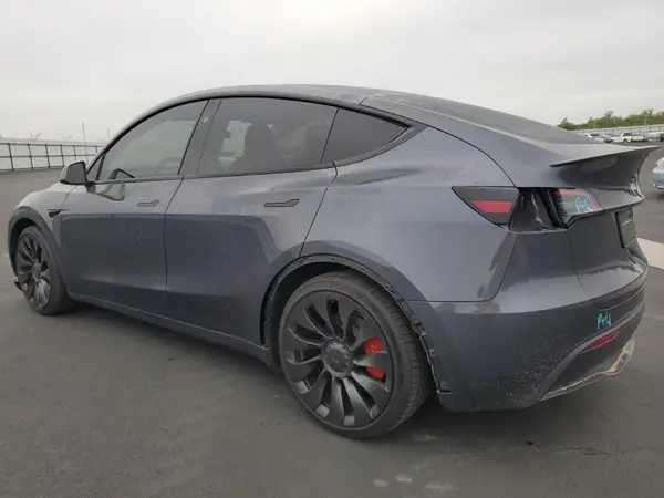 7SAYGDEF4PF913121 2023 TESLA MODEL Y - Image 2