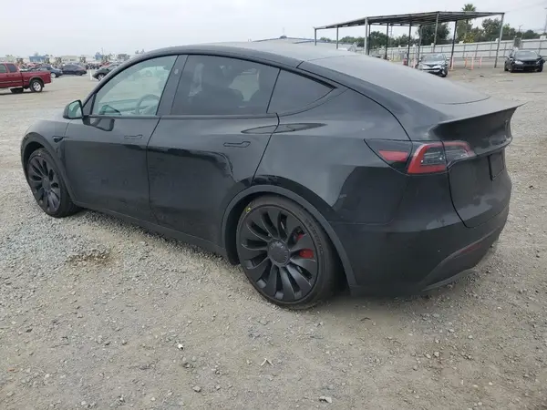 7SAYGDEF4PF924314 2023 TESLA MODEL Y - Image 2