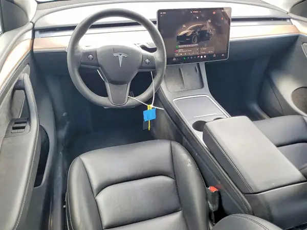 7SAYGDEF4PF925012 2023 TESLA MODEL Y - Image 8