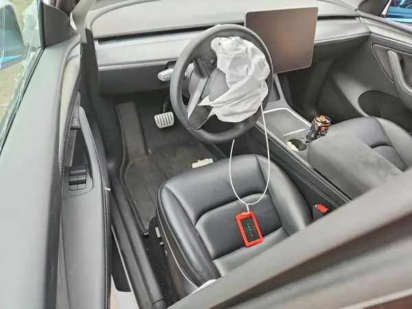 7SAYGDEF4PF935930 2023 TESLA MODEL Y - Image 8