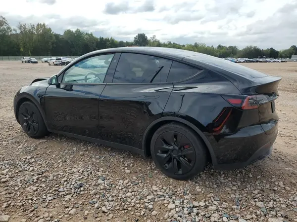 7SAYGDEF4PF939766 2023 TESLA MODEL Y - Image 2