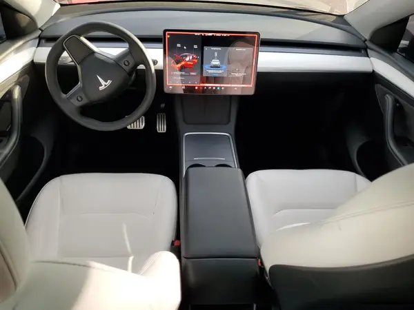 7SAYGDEF4PF942814 2023 TESLA MODEL Y - Image 8