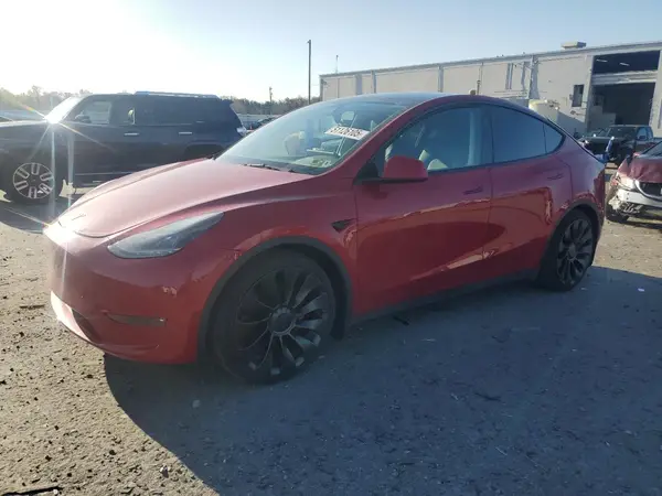 7SAYGDEF4PF960357 2023 TESLA MODEL Y - Image 1