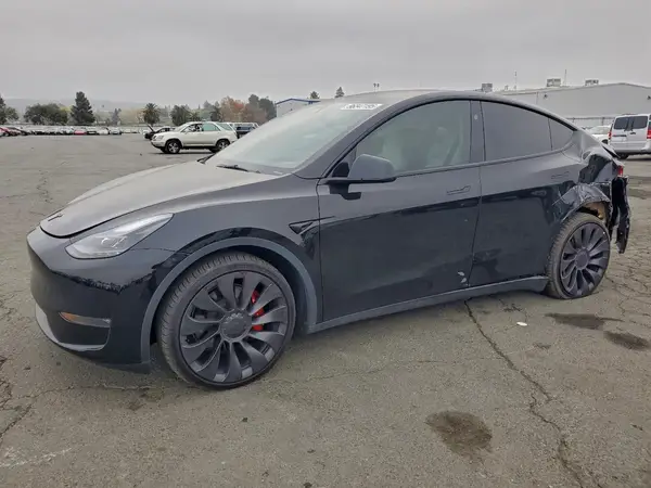 7SAYGDEF4PF962660 2023 TESLA MODEL Y - Image 1