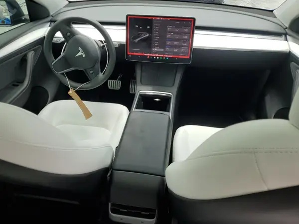 7SAYGDEF4PF964022 2026 TESLA MODEL Y - Image 8