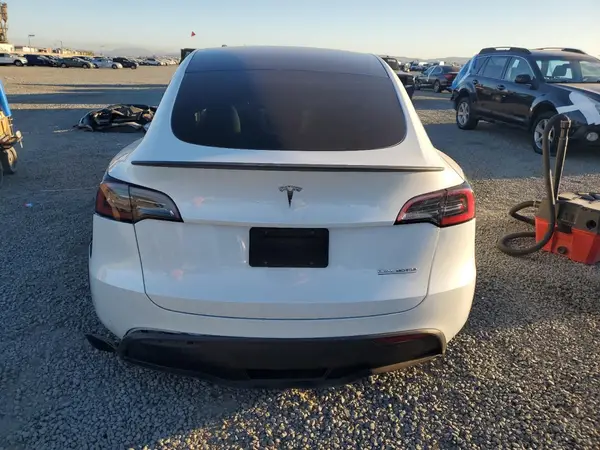 2023 TESLA MODEL Y auction photo 6