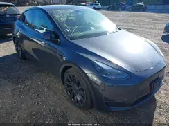 7SAYGDEF4RA257163 2024 TESLA MODEL Y