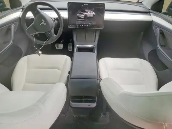 7SAYGDEF4RA269099 2024 TESLA MODEL Y - Image 8