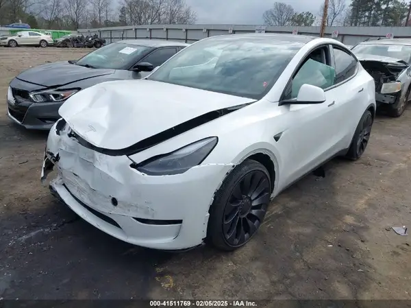 7SAYGDEF4RA278532 2024 TESLA MODEL Y - Image 2