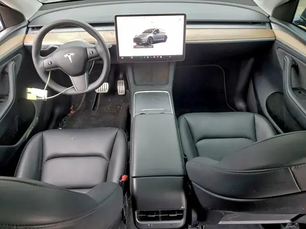 7SAYGDEF4RA279602 2024 TESLA MODEL Y - Image 8