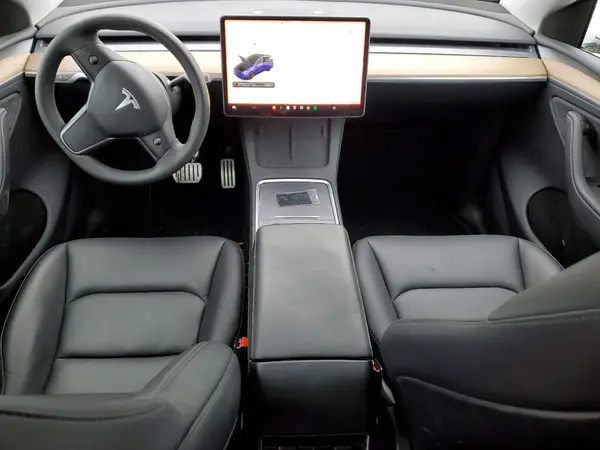 7SAYGDEF4RA288980 2024 TESLA MODEL Y - Image 8