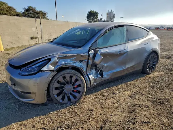 7SAYGDEF4RA309262 2024 TESLA MODEL Y - Image 1