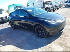 7SAYGDEF4RA333965 2024 TESLA MODEL Y