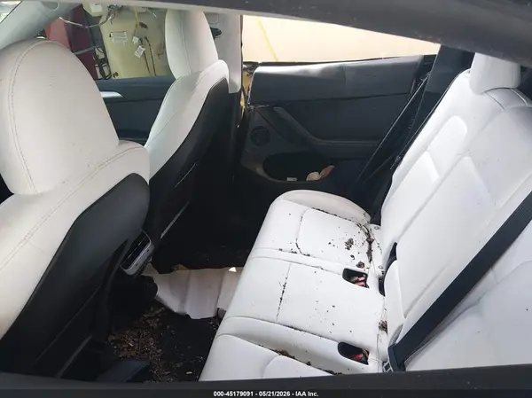 7SAYGDEF4RF029389 2024 TESLA MODEL Y - Image 8