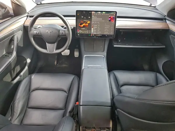 7SAYGDEF4RF040425 2024 TESLA MODEL Y - Image 8