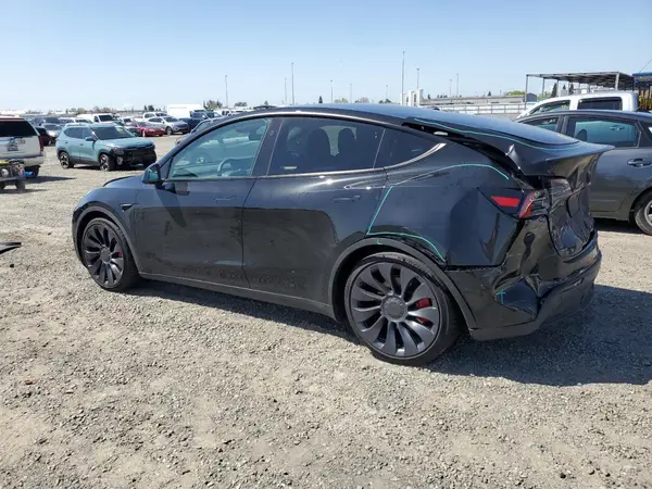7SAYGDEF4RF048556 2024 TESLA MODEL Y - Image 2