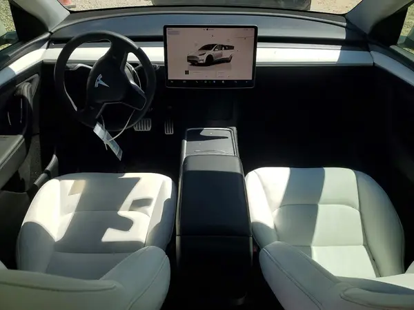 7SAYGDEF4RF050727 2024 TESLA MODEL Y - Image 8
