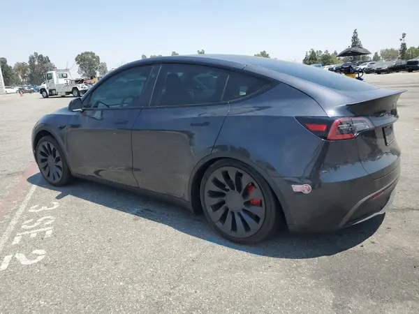7SAYGDEF4RF072260 2024 TESLA MODEL Y - Image 2