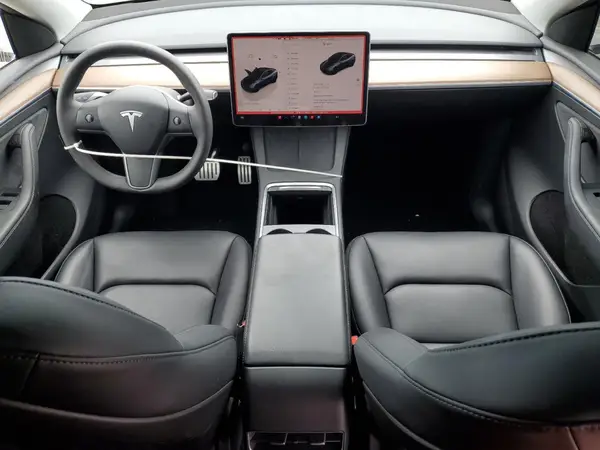 7SAYGDEF4RF093058 2024 TESLA MODEL Y - Image 8